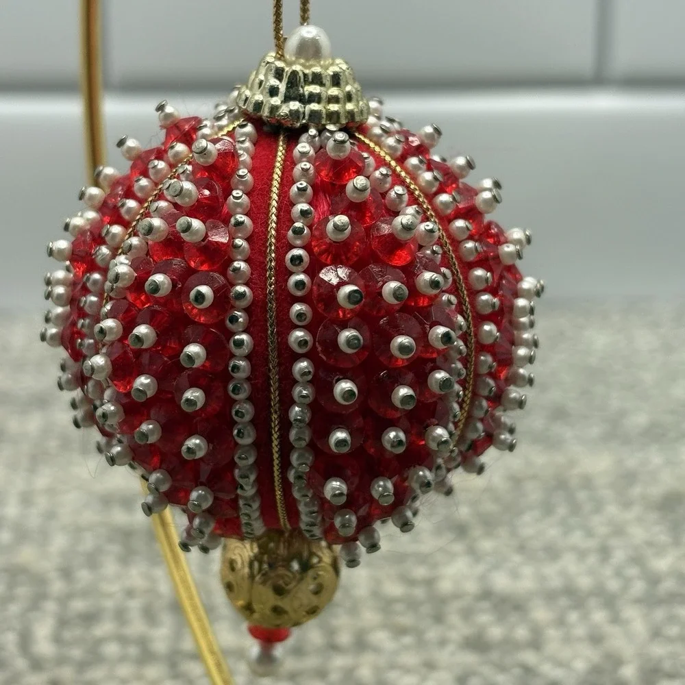 VTG Christmas Ornament Red Beaded Pins Lace MCM Shiny‎ Round Ball 3.5